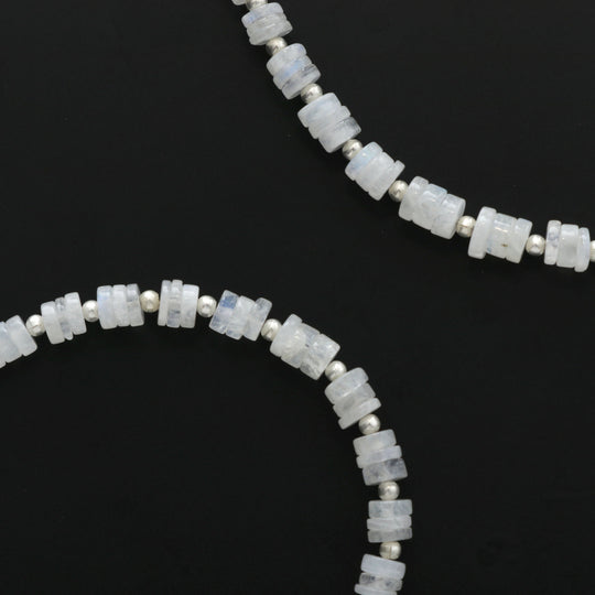 レインボー ムーンストーン スムース タイヤ - 4 mm ～ 5 mm - ムーンストーン ジュエリー メイキング ビーズ、8 インチ フル ストランド、1 ストランドあたりの価格